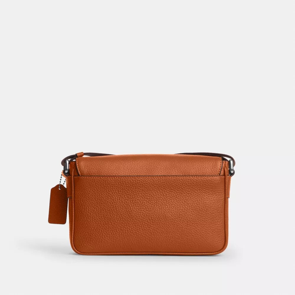 Jack liten crossbody-veske med klaff