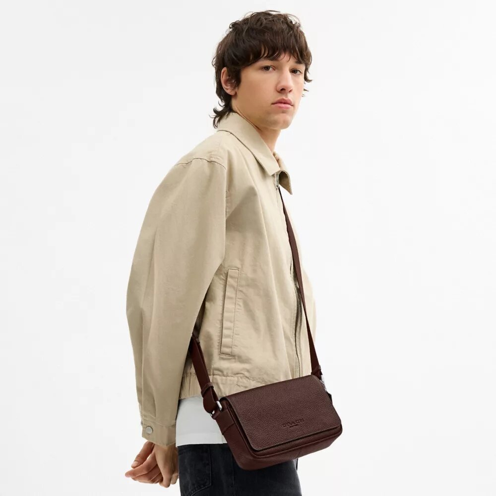 Jack liten crossbody-veske med klaff