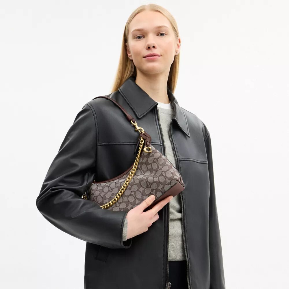 Juliet skulderveske 25 i Signature Jacquard
