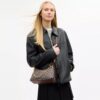 Juliet skulderveske 25 i Signature Jacquard
