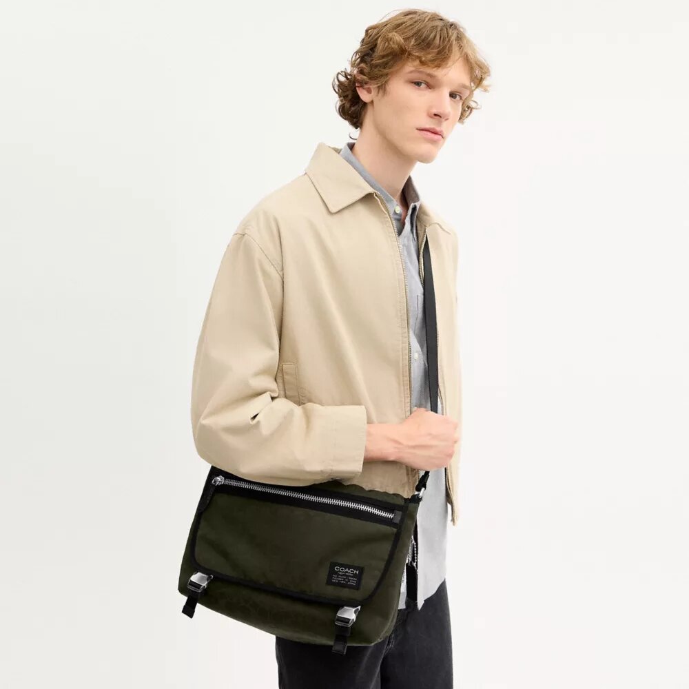 Lane Messenger i vårt karakteristiske Nylon