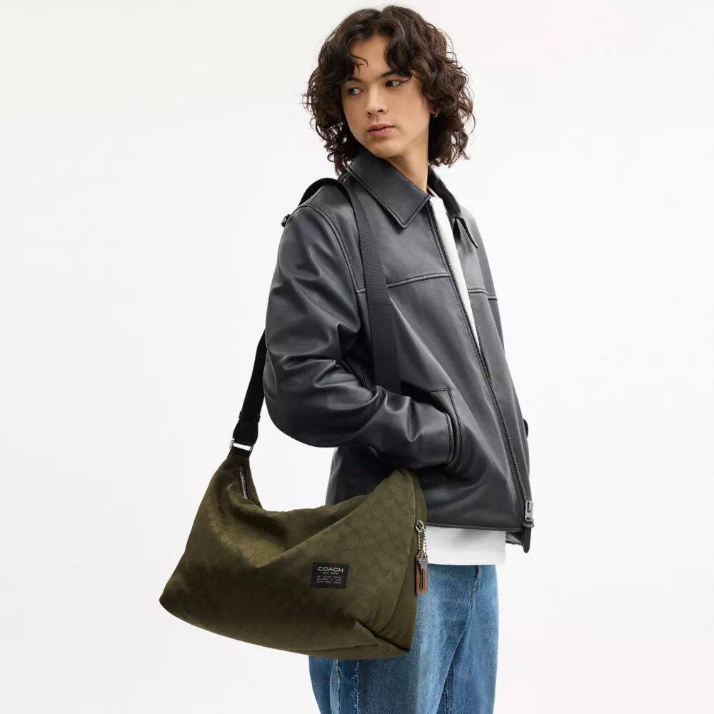 Leo Crossbody i Signature Nylon
