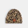 Lue med leopardmønster