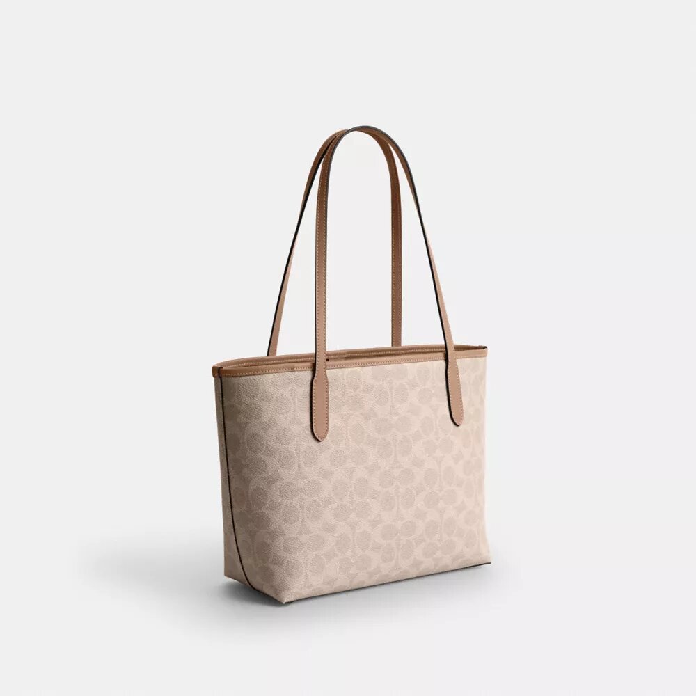 Mellomstor City-tote i Signature Canvas