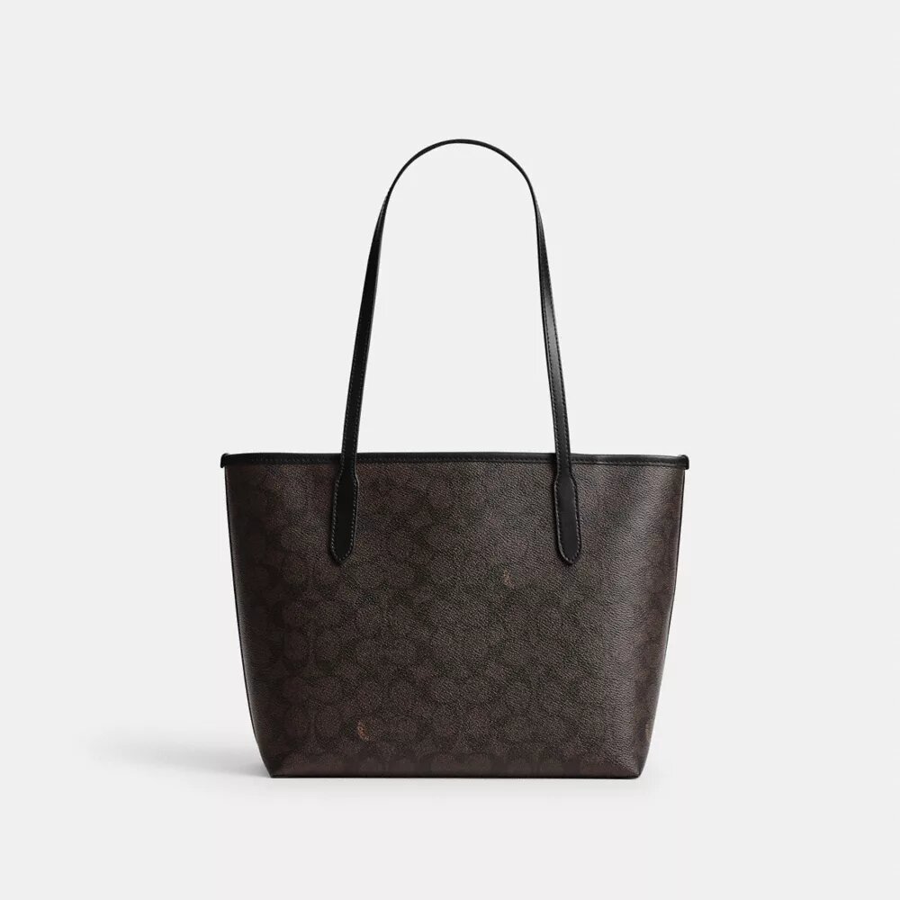 Mellomstor City-tote i Signature Canvas