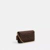 Mila-crossbody-veske i Signature Canvas