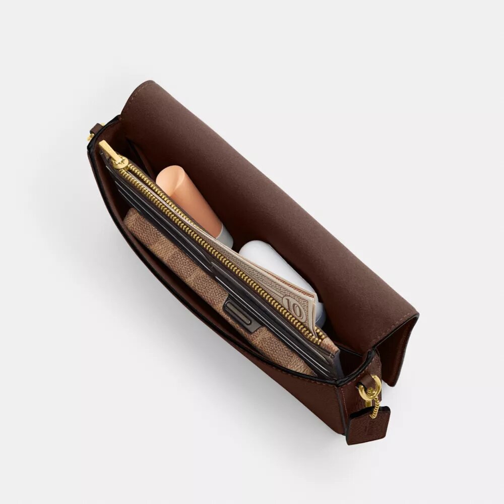 Mila-crossbody-veske med Signature Canvas