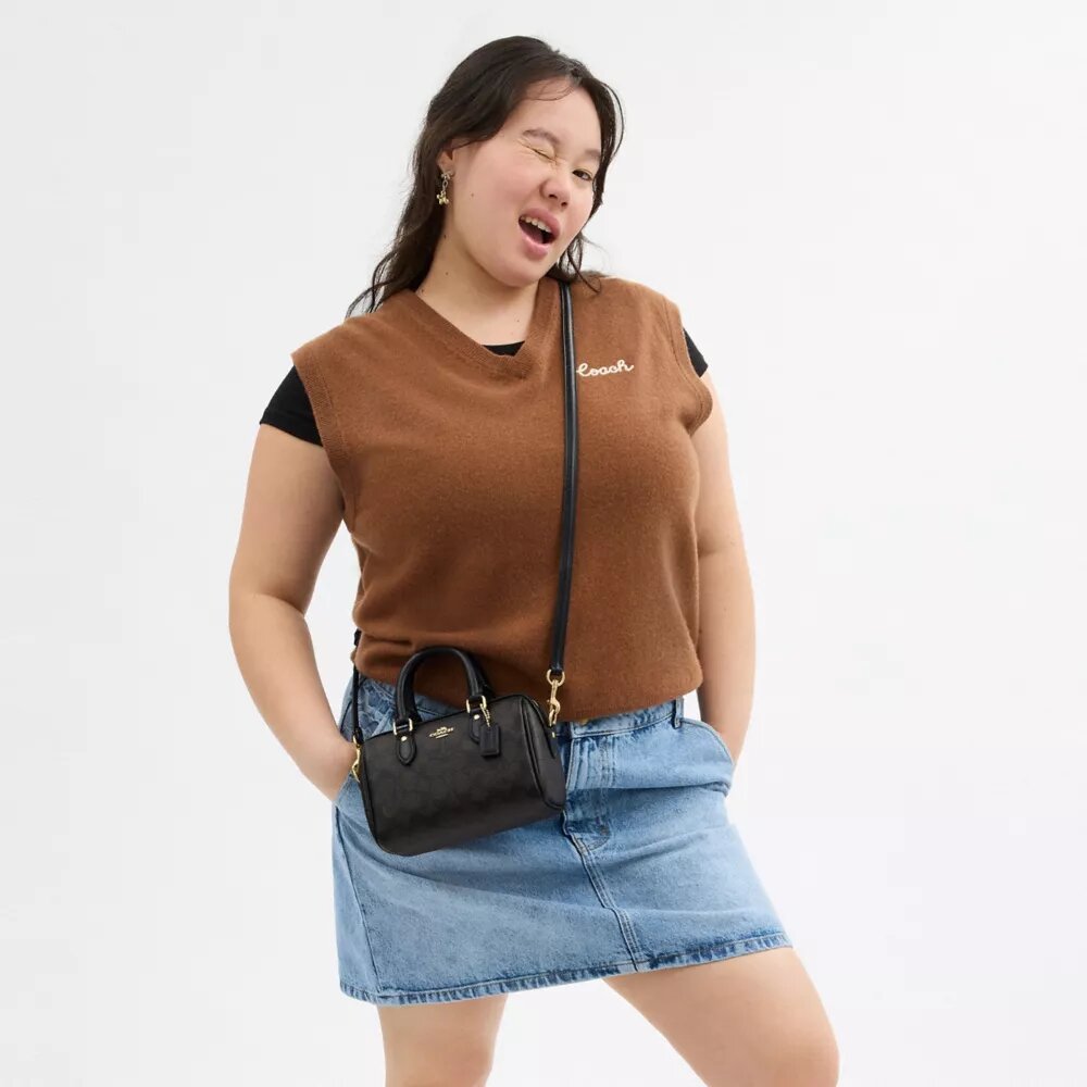 Mini Rowan-crossbody-veske i Signature Canvas