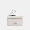 Mini Skinny ID-etui i Signature Canvas