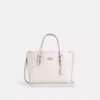 Mollie-tote-veske 25 i Signature Canvas