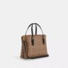 Mollie-tote-veske 25 i Signature Canvas