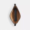Mott-messengerveske i «Loved Leather»