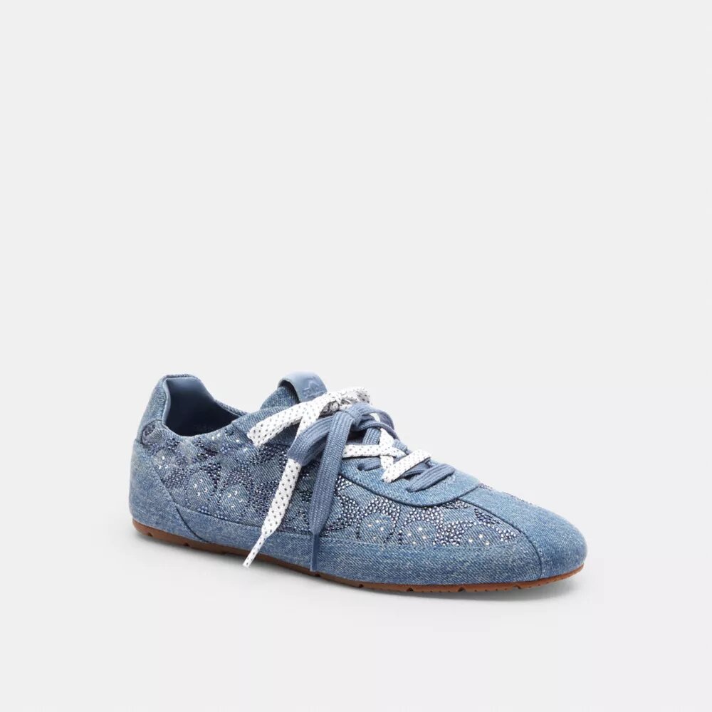 Myke sneakers i vår karakteristiske denim