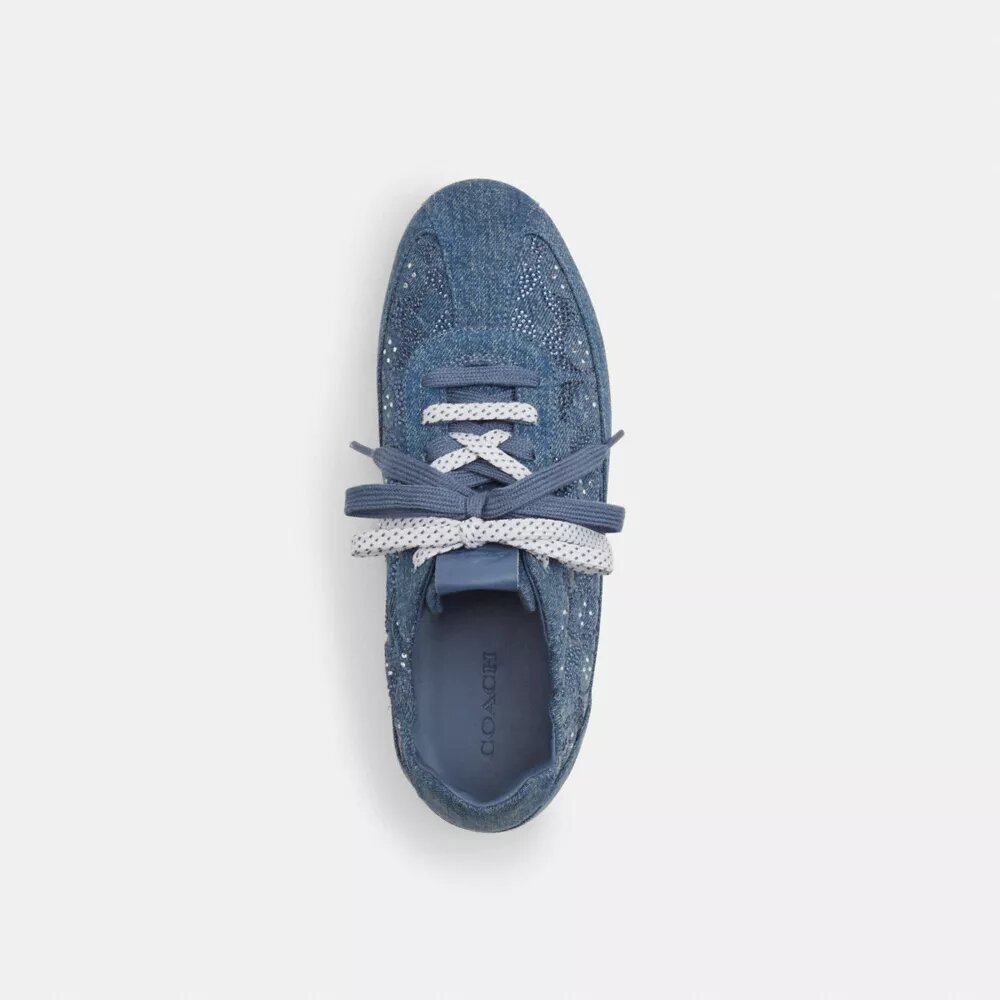 Myke sneakers i vår karakteristiske denim