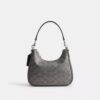 Nolan Hobo-veske i Signature Canvas