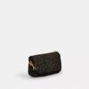 Nolita 19 i «Loved Signature Canvas»-kanvas med anheng