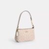 Nolita 19 i Signature Canvas