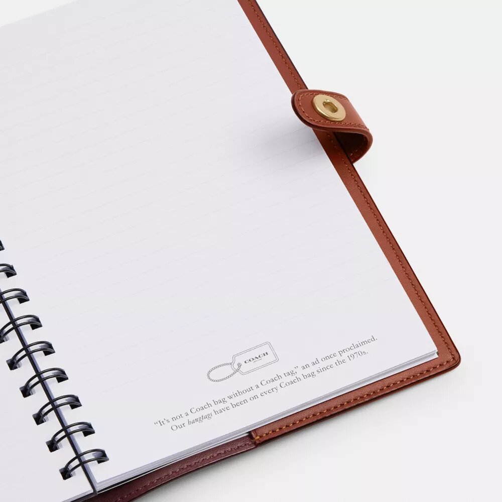 Notatbok i Signature Canvas med juletog-motiv