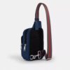 Racer Sling-ryggsekk med stropper i «Varsity Stripe»-mønster