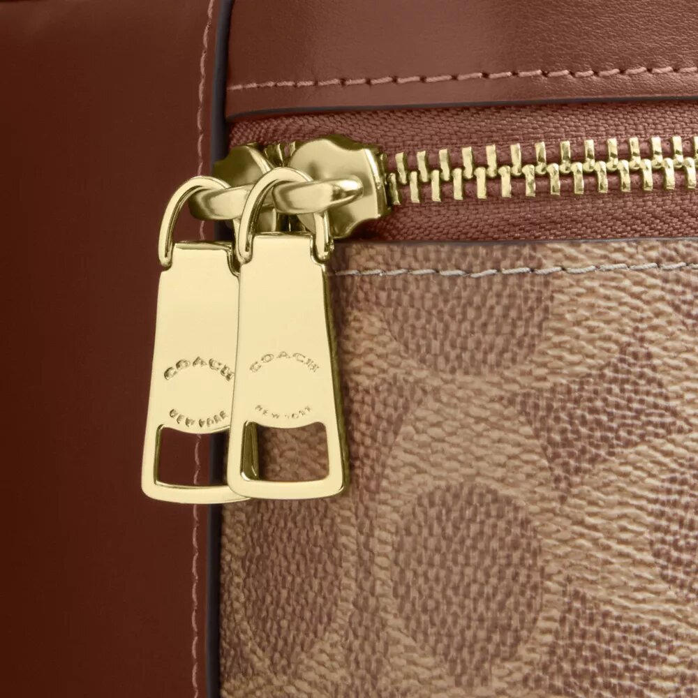 Rainer Crossbody Bag 18 i Signature Canvas