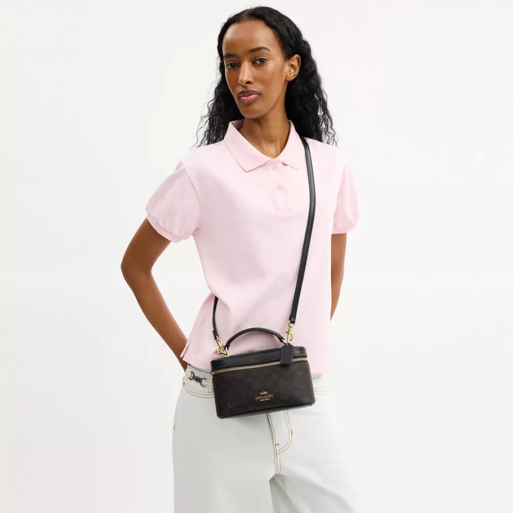 Rainer Crossbody Bag 18 i Signature Canvas