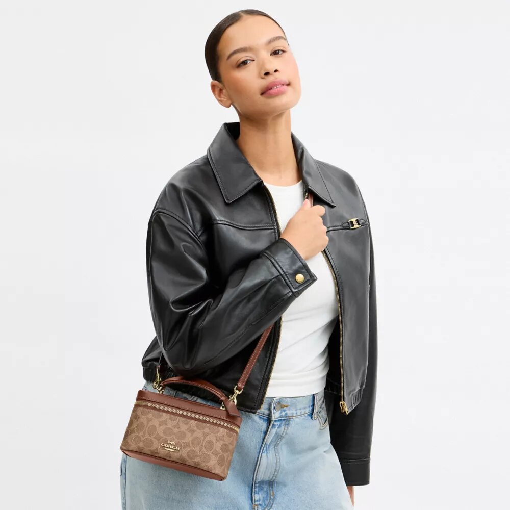 Rainer Crossbody Bag 18 i Signature Canvas