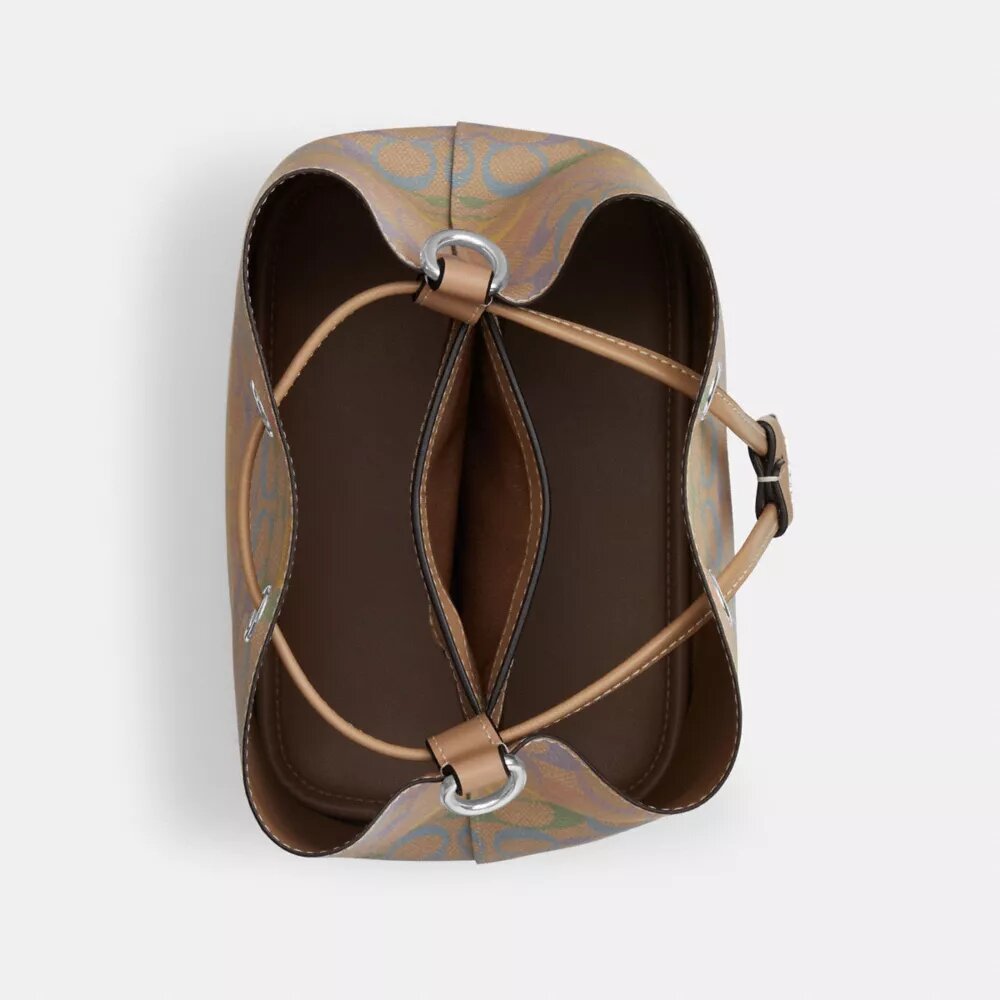 Rowan-bucketbag i Rainbow Signature Canvas