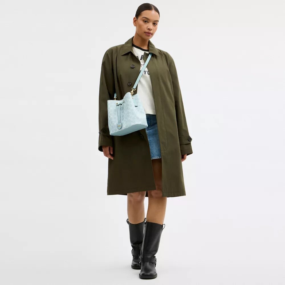 Rowan-bucketveske i Signature Canvas