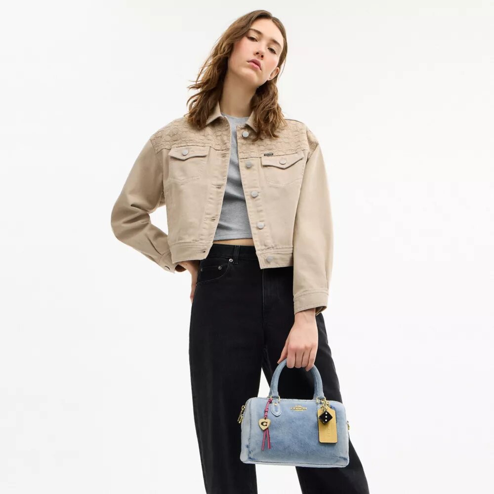 Rowan-skolesekk i «Loved Denim» med anheng