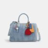 Rowan stor skulderveske i «Loved Denim» med anheng