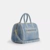 Rowan stor skulderveske i «Loved Denim» med anheng