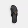 Sandaler med kryssende spenne