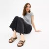 Sandaler med to spenner i vår karakteristiske jacquard
