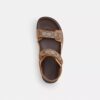 Sandaler med to stropper i signaturdesign