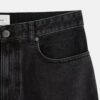 Svarte, koniske jeans i økologisk bomull