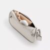 Swinger-vesker i signatur-jacquard