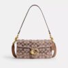 Tabby skulderveske 26 i Crystal Signature Jacquard