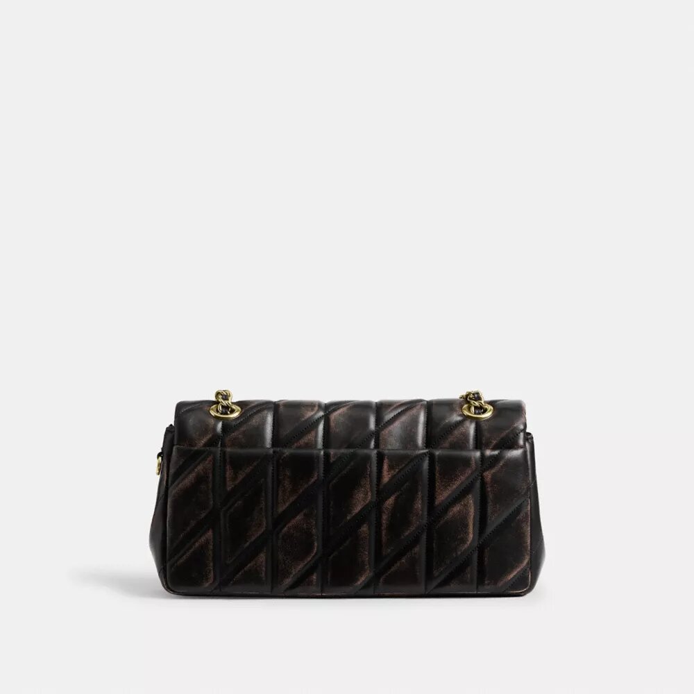 Tabby skulderveske i 26 i «Loved Leather» med vattering