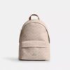 Taylor liten ryggsekk i Signature Canvas
