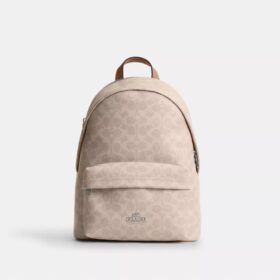 Taylor liten ryggsekk i Signature Canvas