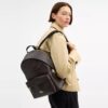 Taylor liten ryggsekk i Signature Canvas