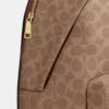 Taylor liten ryggsekk i Signature Canvas