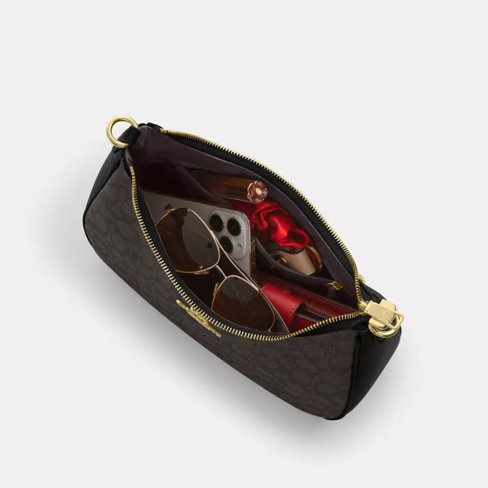 Teri Hobo-veske i Signature Canvas