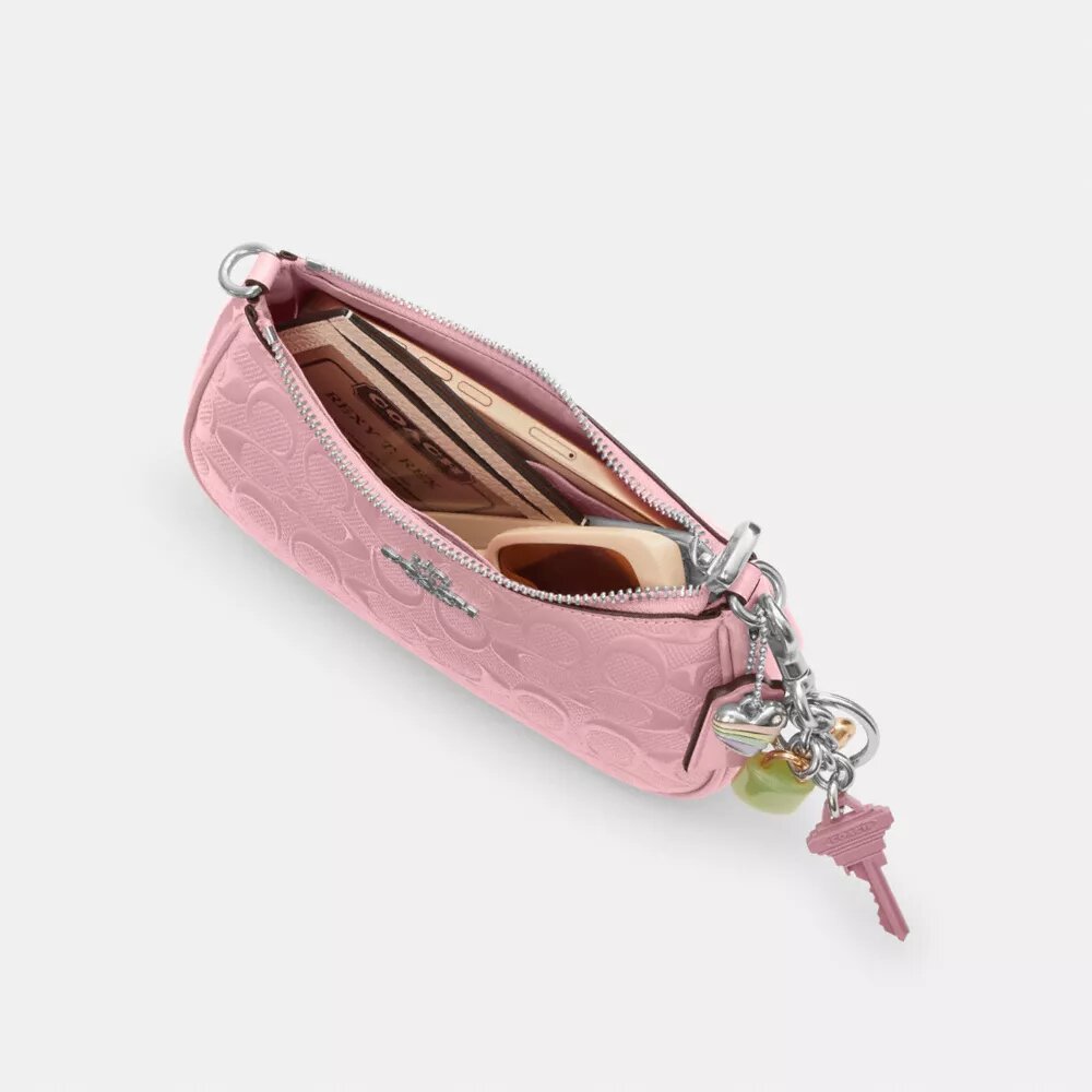 Teri Mini-crossbody-veske i signaturlær med hjerteanheng