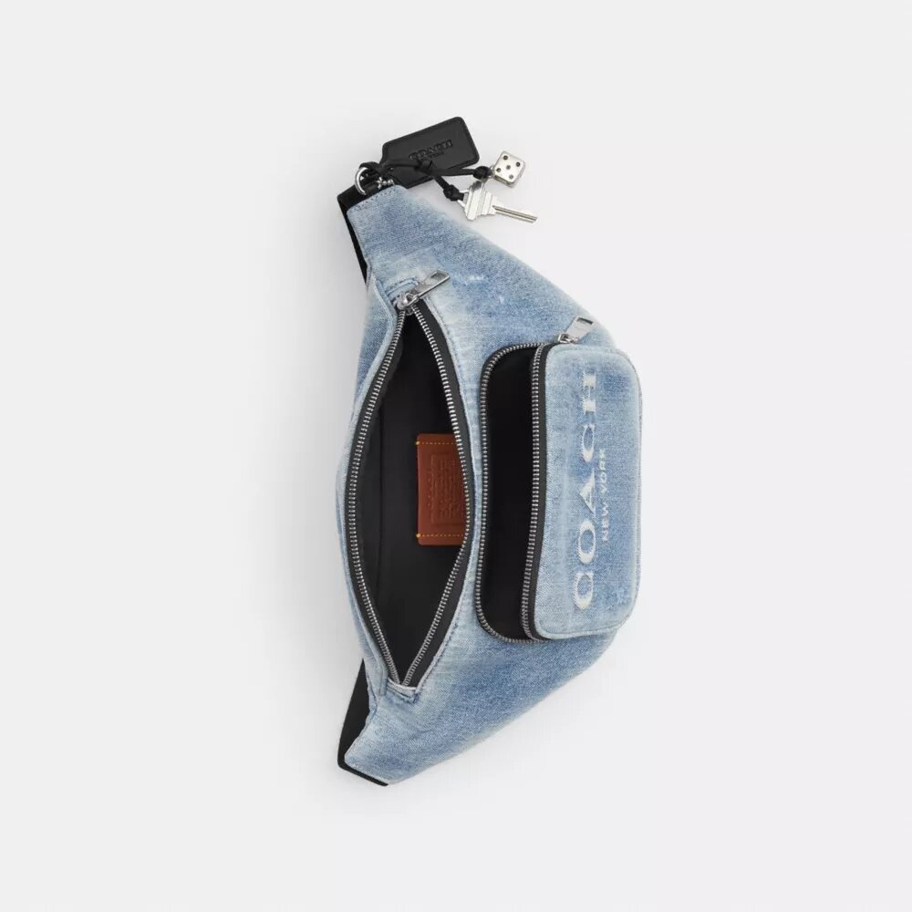 Travis belteveske 35 i «Loved Denim» med anheng
