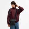 Tristan crossbody-veske 22 i Signature-lær